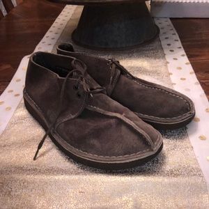 Clarks size 9.5 Desert Trek Shoes - Hot!